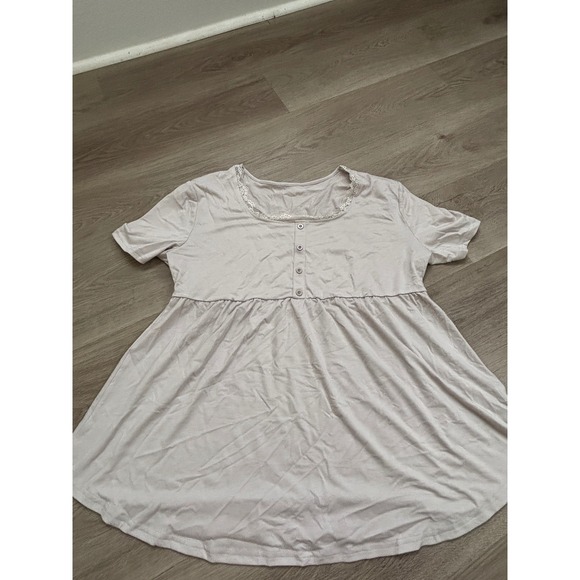 Tops - Mauve Short Sleeve Babydoll Henley Top with Lace Trim and Peplum Hem